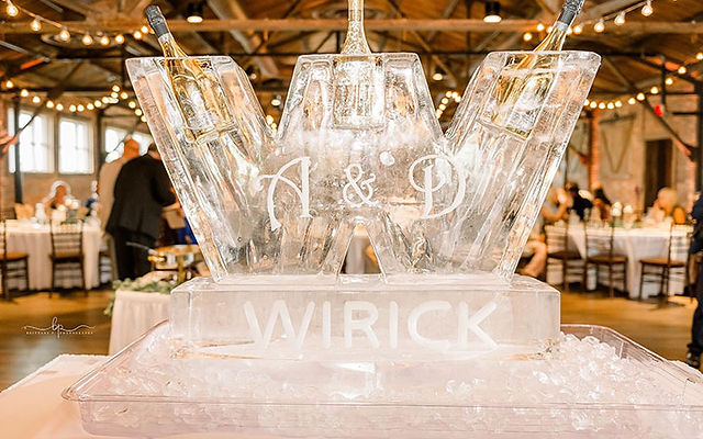 Ice Impressions: 2026 Wedding & Festival Sculpture Trends