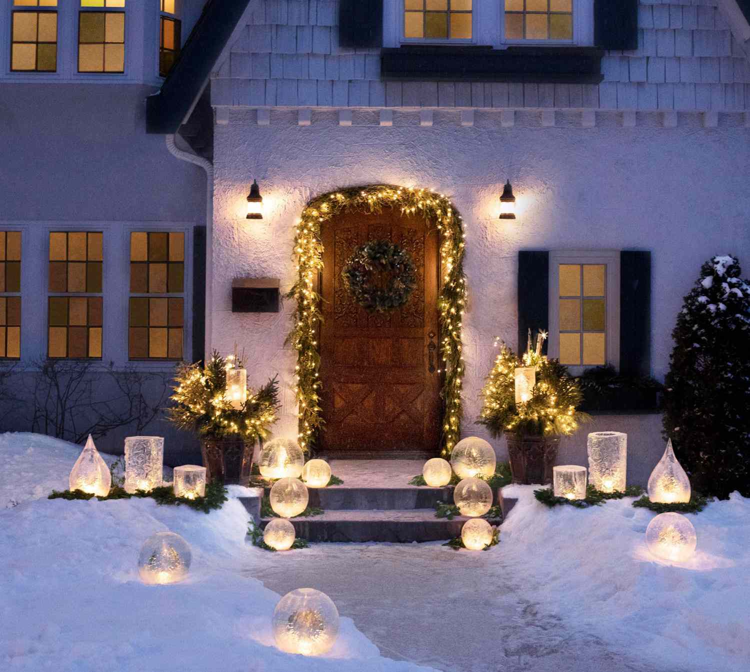How a Twin Cities Artist Makes Magical Ice Luminarias—And You Can, Too